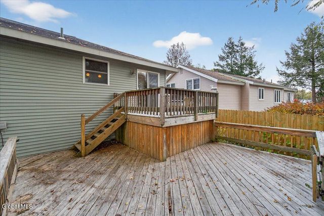 205 E Palmer Avenue, Rotterdam, NY 12303