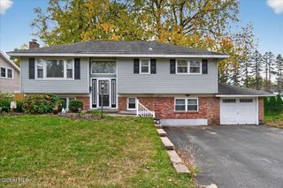205 E Palmer Avenue, Rotterdam, NY 12303