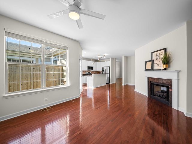 2021 Dauntless Drive, Glenview, IL 60026