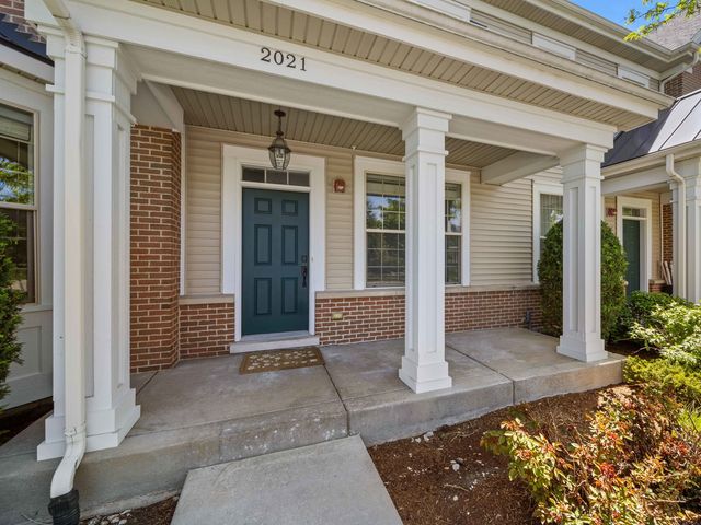 2021 Dauntless Drive, Glenview, IL 60026
