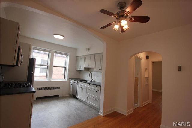 3965 Fillmore Street 2nd floor, St Louis, MO 63116