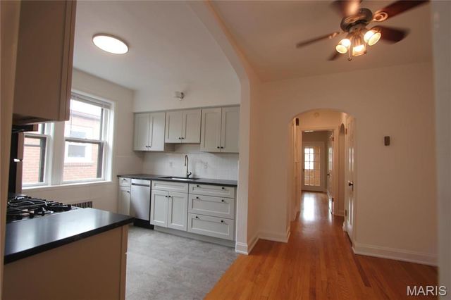 3965 Fillmore Street 2nd floor, St Louis, MO 63116