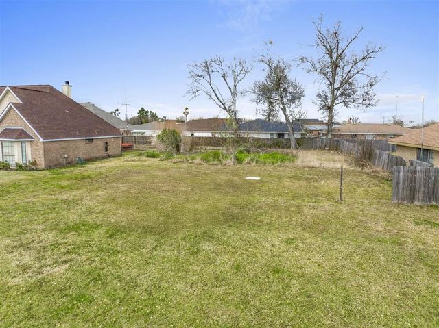 2009 Bancroft Street, Lake Charles, LA 70607