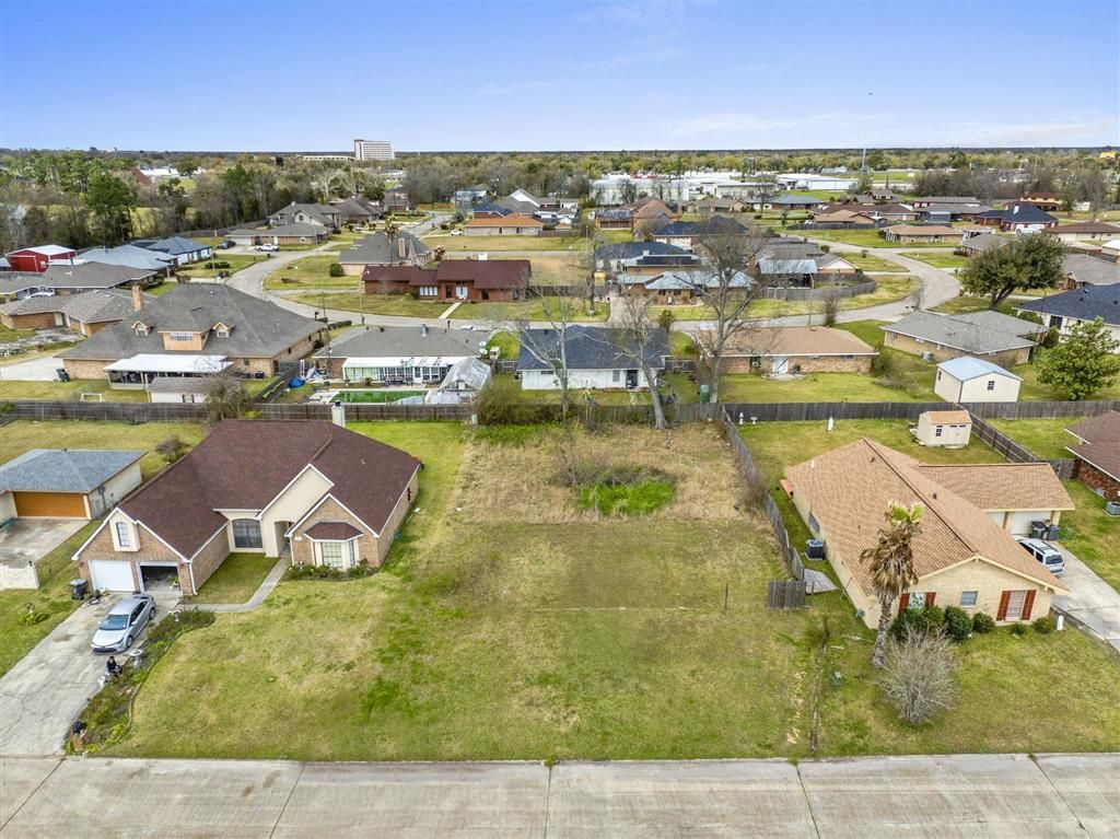 2009 Bancroft Street, Lake Charles, LA 70607