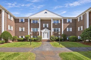 132 Parker St H6, Acton, MA 01720