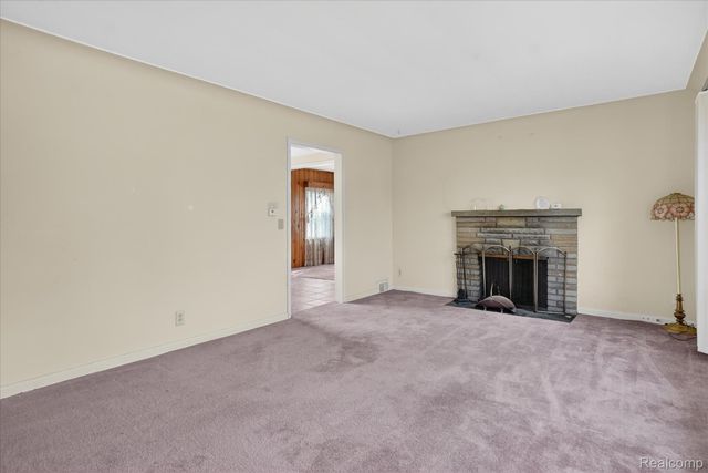 609 Everett Drive, Lansing, MI 48915