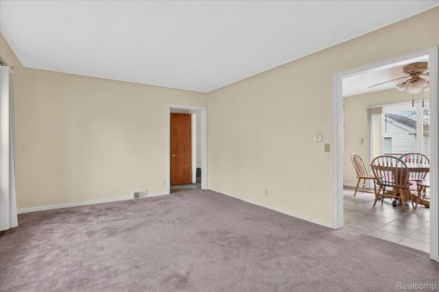 609 Everett Drive, Lansing, MI 48915