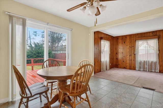 609 Everett Drive, Lansing, MI 48915