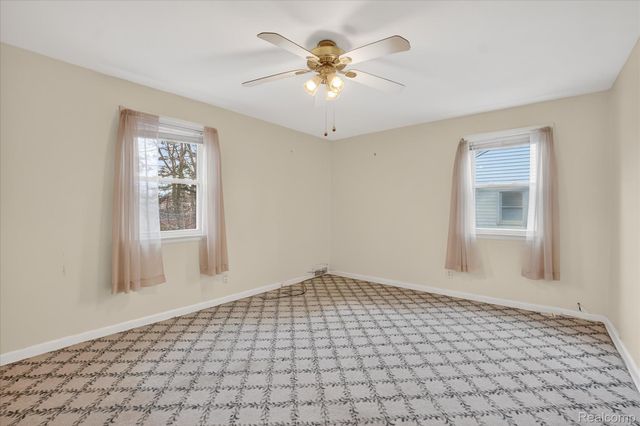 609 Everett Drive, Lansing, MI 48915