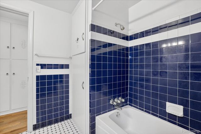 609 Everett Drive, Lansing, MI 48915