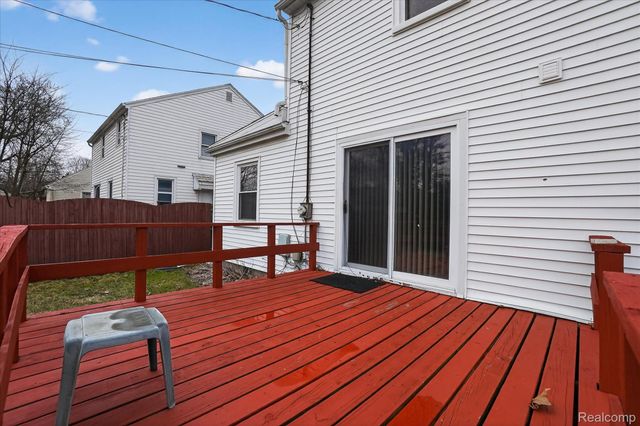 609 Everett Drive, Lansing, MI 48915