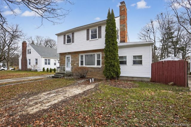 609 Everett Drive, Lansing, MI 48915