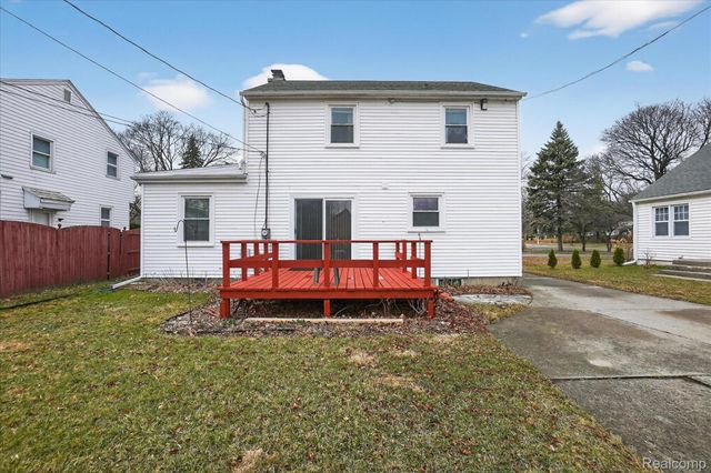 609 Everett Drive, Lansing, MI 48915