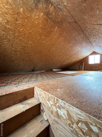 609 Everett Drive, Lansing, MI 48915