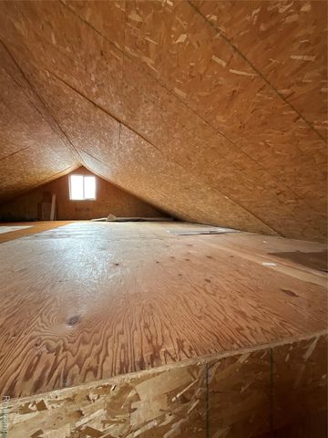 609 Everett Drive, Lansing, MI 48915