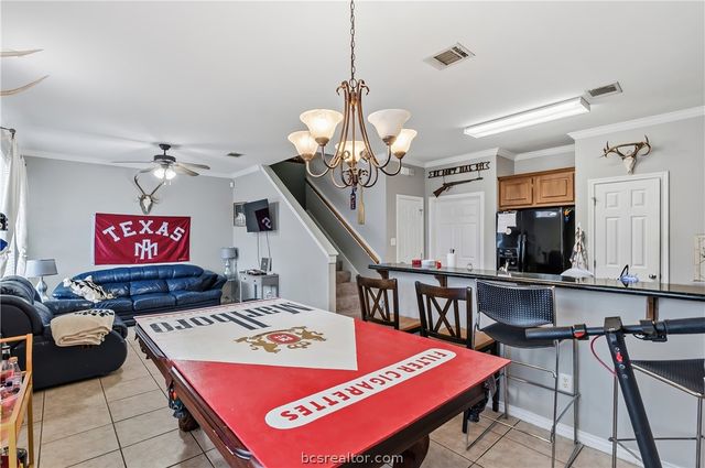 204 Forest Drive, College Station, TX 77840