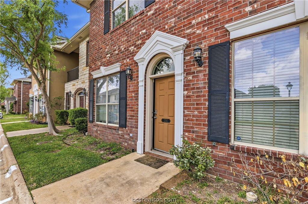 204 Forest Drive, College Station, TX 77840 — photo 2