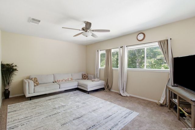 30 McLennan Oak, San Antonio, TX 78240