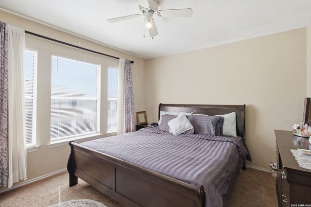 30 McLennan Oak, San Antonio, TX 78240