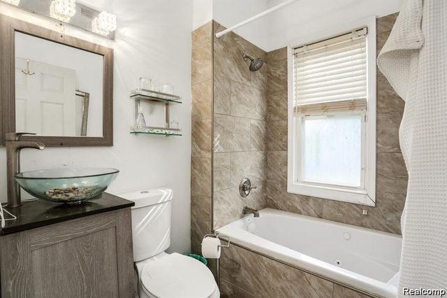 611 Ashland Street, Detroit, MI 48215