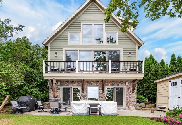 N7415 Lake Terrace DRIVE, Plymouth, WI 53073