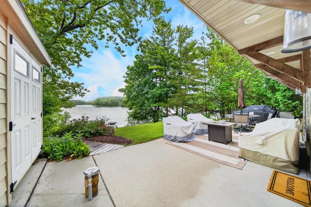 N7415 Lake Terrace DRIVE, Plymouth, WI 53073