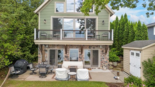 N7415 Lake Terrace DRIVE, Plymouth, WI 53073