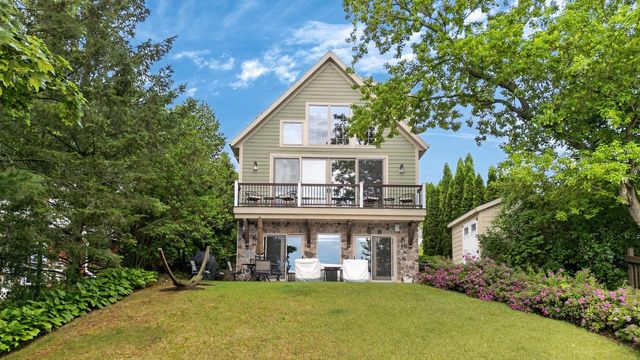 N7415 Lake Terrace DRIVE, Plymouth, WI 53073
