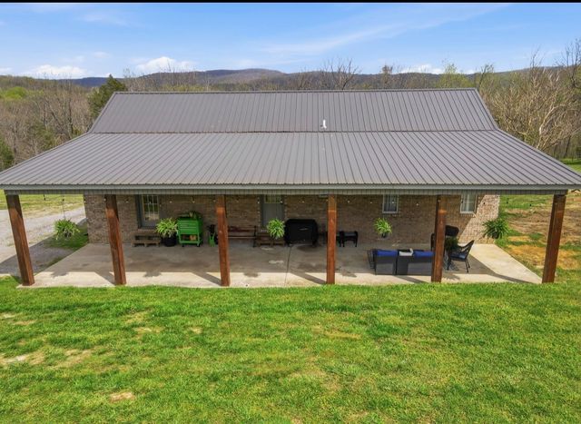 138 Poplar View Ln, Huntland, TN 37345
