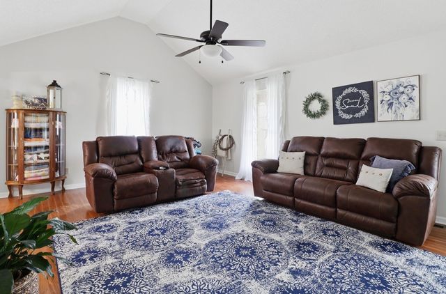 138 Poplar View Ln, Huntland, TN 37345