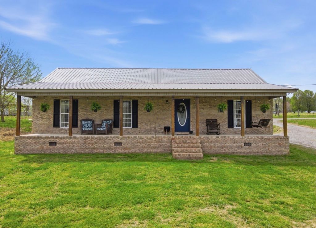 138 Poplar View Ln, Huntland, TN 37345