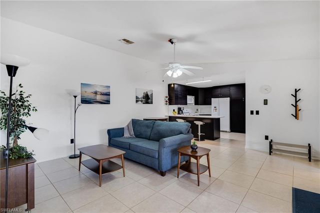 17301 Timber Oak LN, Fort Myers, FL 33908