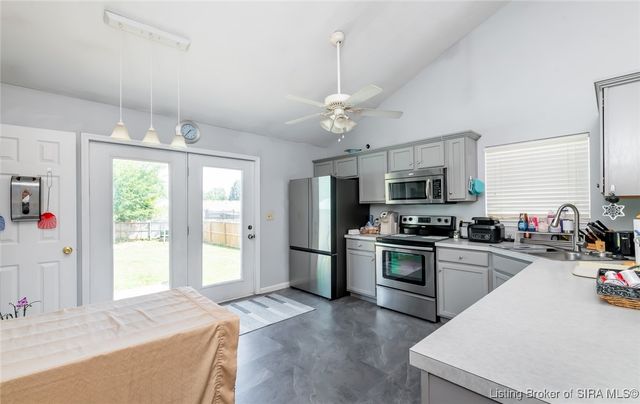 913 Marquise Court, Jeffersonville, IN 47130