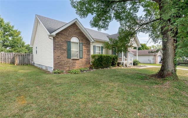 913 Marquise Court, Jeffersonville, IN 47130