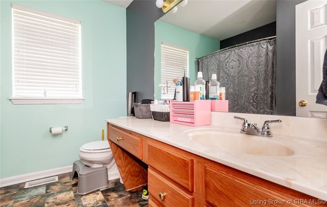 913 Marquise Court, Jeffersonville, IN 47130