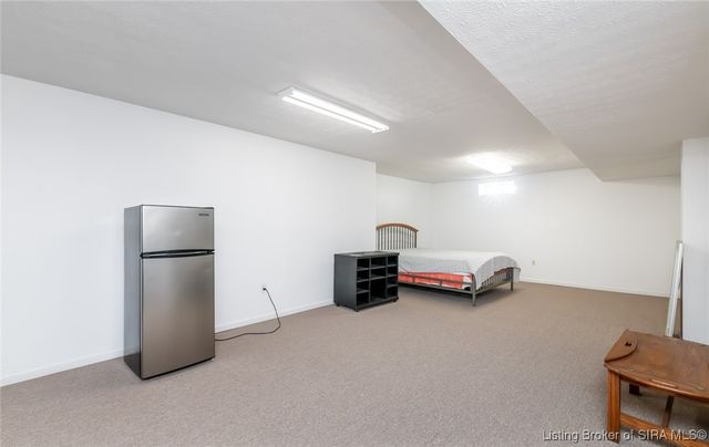 913 Marquise Court, Jeffersonville, IN 47130