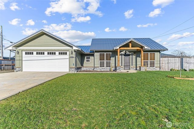 111 1st E, South Bend, WA 99586