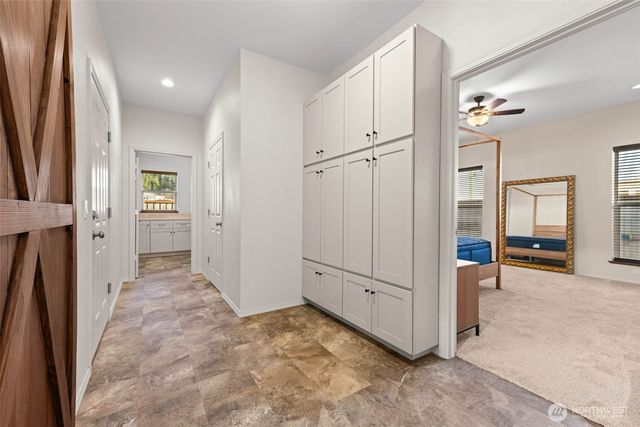 111 1st E, South Bend, WA 99586