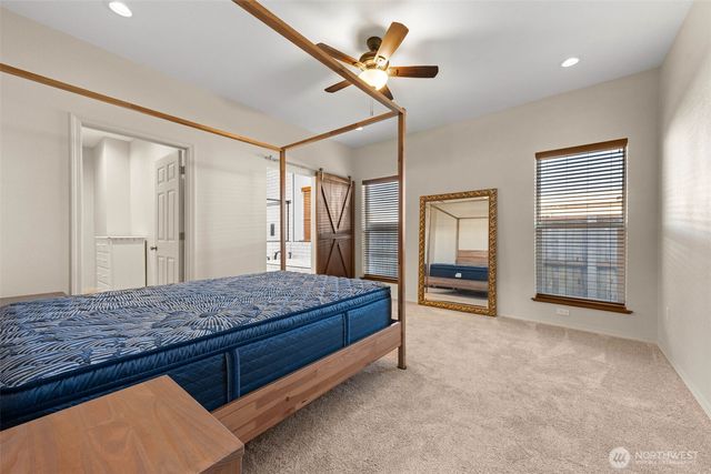 111 1st E, South Bend, WA 99586