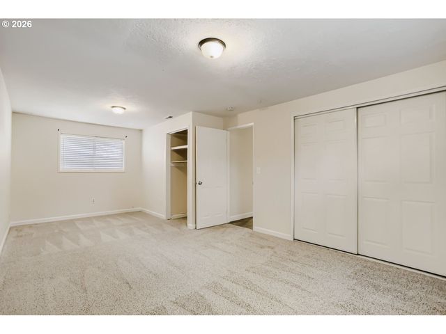 1675 Ne JUNIPER Ave, Gresham, OR 97030