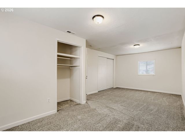 1675 Ne JUNIPER Ave, Gresham, OR 97030