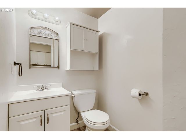 1675 Ne JUNIPER Ave, Gresham, OR 97030