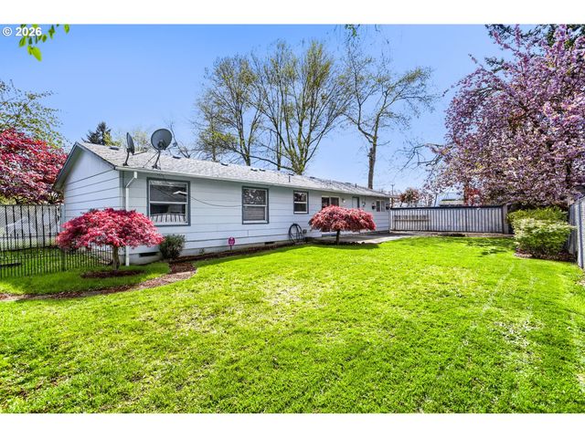 1675 Ne JUNIPER Ave, Gresham, OR 97030