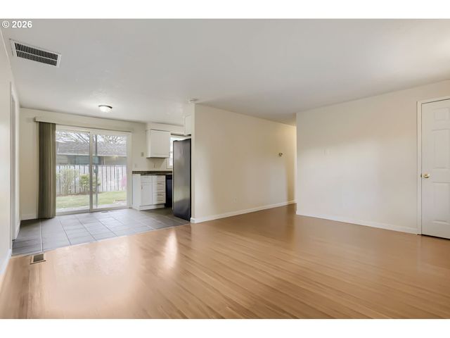 1675 Ne JUNIPER Ave, Gresham, OR 97030