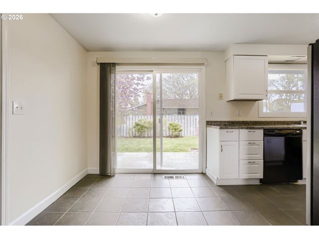 1675 Ne JUNIPER Ave, Gresham, OR 97030