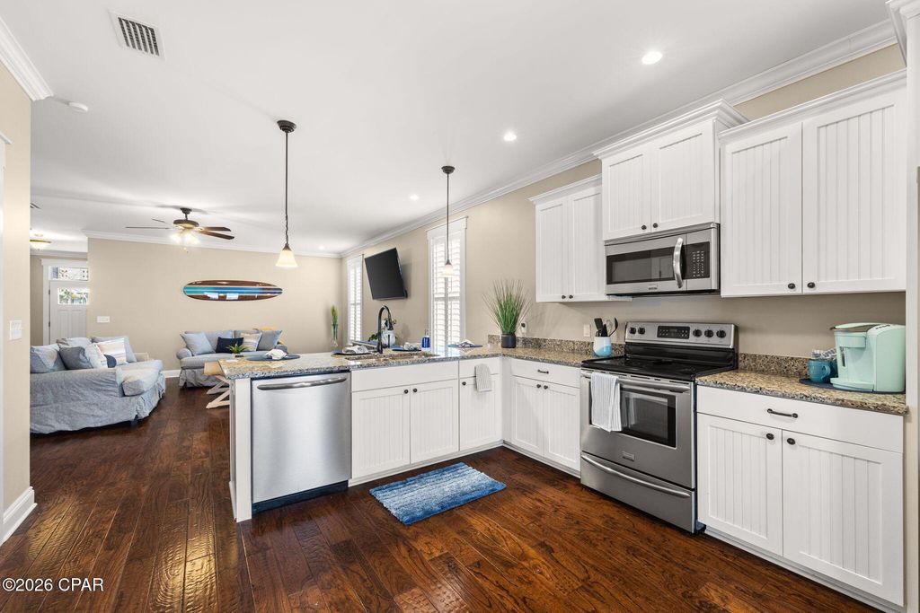 Image 15 of property listing at 7100 Sunset Avenue, Panama City Beach, FL 32408