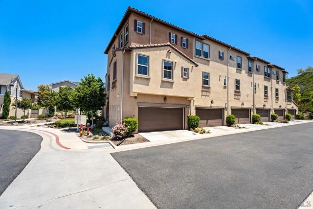 4326 Star Path Way 1, Oceanside, CA 92056