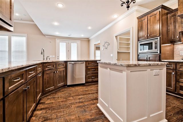 550 Trailwood Circle, Centerton, AR 72719