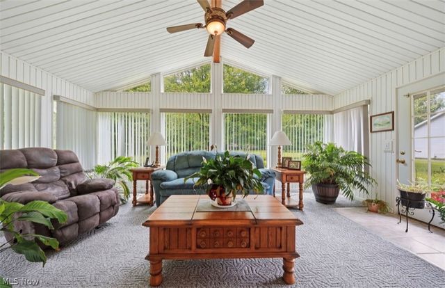 3556 Lake Road, Conneaut, OH 44030