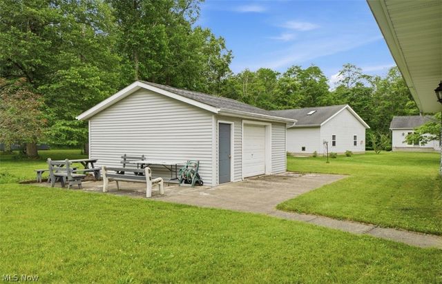 3556 Lake Road, Conneaut, OH 44030